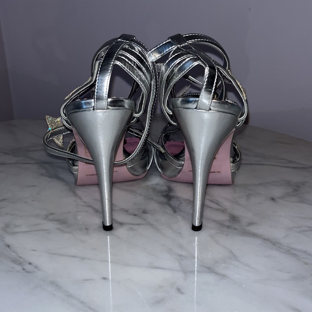Leg Avenue Star Heels - Picture 4 of 5
